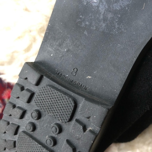 Black suede ankle boots - Picture 3 of 4